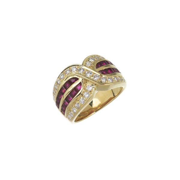 RUBY AND DIAMOND BAND RING IN 18KT YELLOW GOLD