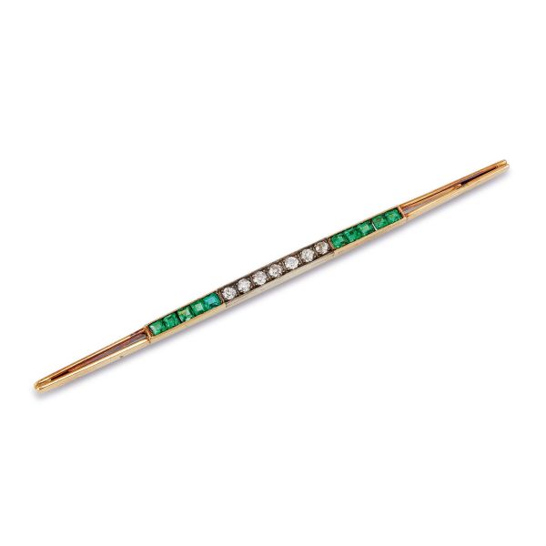 



OLD MINE CUT DIAMOND AND SYNTHETIC STONES BAR BROOCH IN 18KT YELLOW GOLD AND SILVER