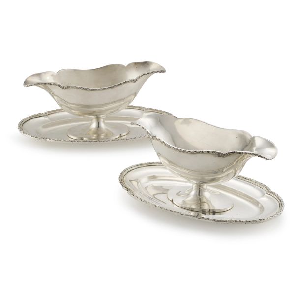 PAIR OF SILVER SAUCE BOAT, MILAN, 20TH CENTURY, MARKS OF MIRACOLI