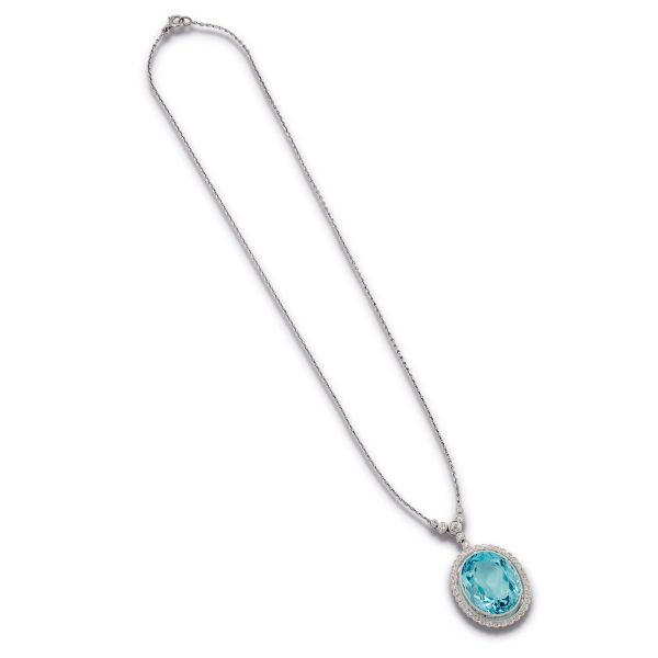 



ACQUAMARINE AND DIAMOND PENDANT NECKLACE IN 18KT WHITE GOLD