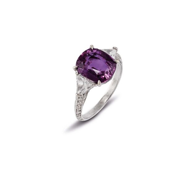 



ANELLO CON ZAFFIRO VIOLA