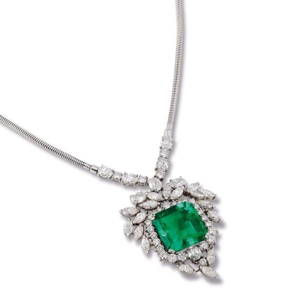 



COLLANA CON SMERALDO COLOMBIANO E DIAMANTI