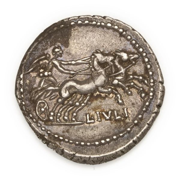 Iulia - Denario serrato L. Julius (101 a.C.) - Zecca: Roma