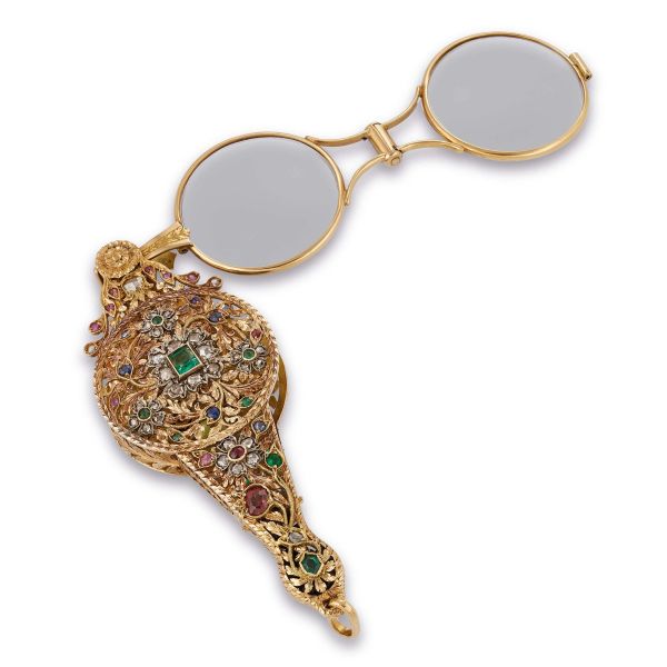 



LORGNETTE CON PIETRE DI COLORE E DIAMANTI