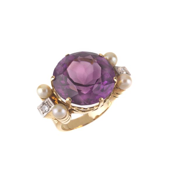 AMETHYST PEARL AND DIAMOND RING IN 18KT TWO TONE GOLD