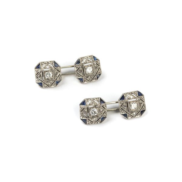 



DIAMOND AND SAPPHIRE CUFFLINKS IN 18KT WHITE GOLD AND PLATINUM