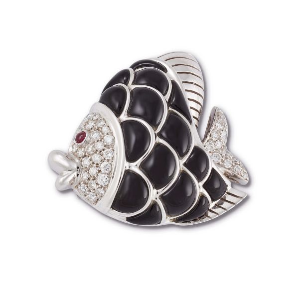 Chantecler - 



CHANTECLER ONYX AND DIAMOND FISH SHAPED BROOCH IN 18KT WHITE GOLD