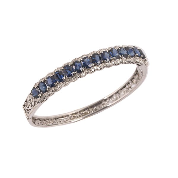 



SAPPHIRE AND DIAMOND BRACELET IN 9KT WHITE GOLD