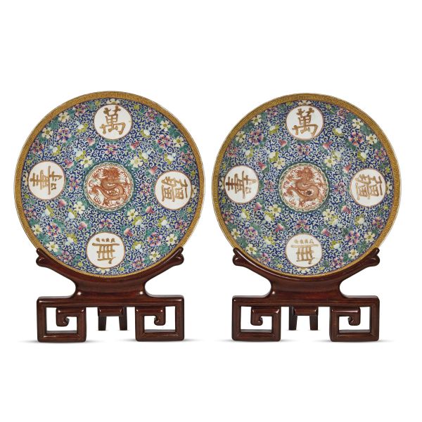 A PAIR OF PORCELAIN PLATES, CHINA, GUANGXU PERIOD, 19TH-20TH CENTURY