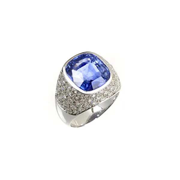 



SYNTHETIC SAPPHIRE AND DIAMOND RING IN 18KT WHITE GOLD