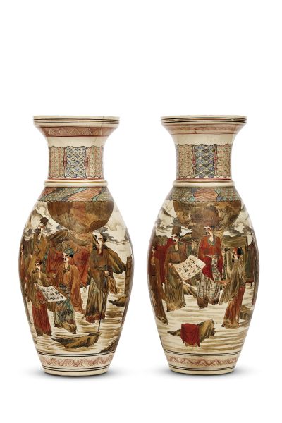A PAIR OF VASES, JAPAN, 19TH-20TH CENTURIES
