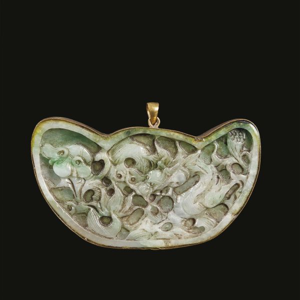 A PENDANT, CHINA, QING DYNASTY, 19TH CENTURY
