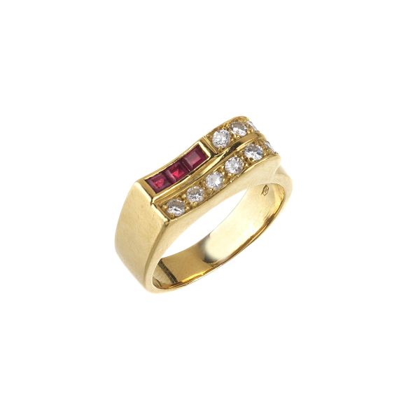 RUBY AND DIAMOND RING IN 18KT YELLOW GOLD