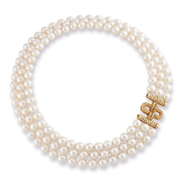 



COLLANA CON PERLE E DIAMANTI