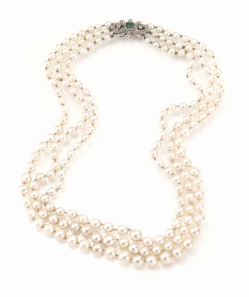  Collana in perle, oro bianco, smeraldo e rose di diamante 