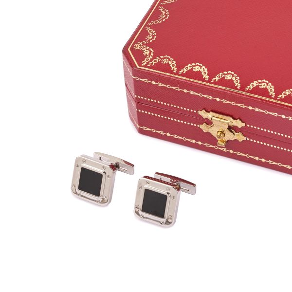 Cartier - 



CARTIER SANTOS CUFFLINKS IN SILVER AND BLACK LACQUER