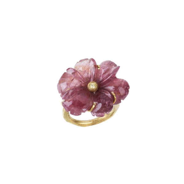 BIG FLOWER-SHAPED RING IN 18KT YELLOW GOLD