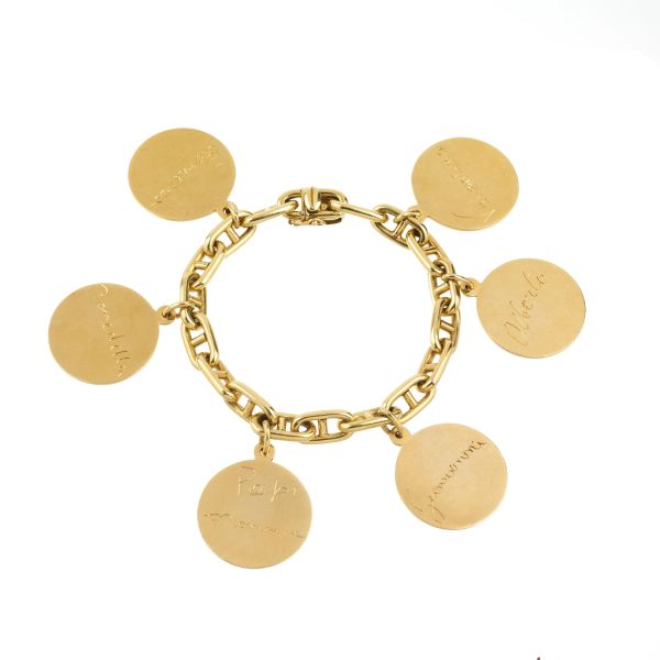 CHAIN BRACELET WITH CHARMS IN 18KT YELLOW GOLD