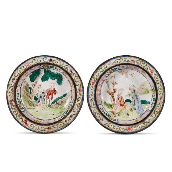 



PAIR OF ENAMELED DISHES, CHINA, QING DYNASTY, 18TH&ndash;19TH CENTURY