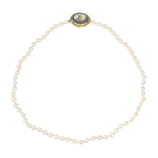 



COLLANA DI PERLE CON MOSAICO