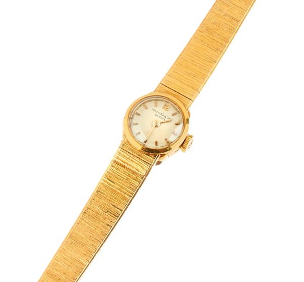 Patek Philippe - PATEK PHILIPPE YELLOW GOLD LADY'S WATCH