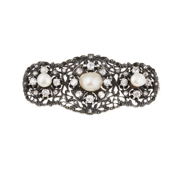 PEARL AND DIAMOND BROOCH IN SILVER AND GOLD