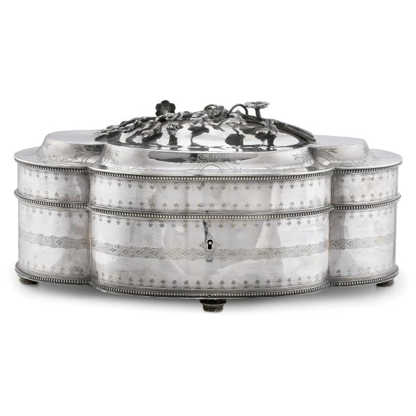 A SILVER  AND WOOD JEWELRY BOX, PARIS, LATE 19TH CENTURY, MARK OF ÉMILE HUGO