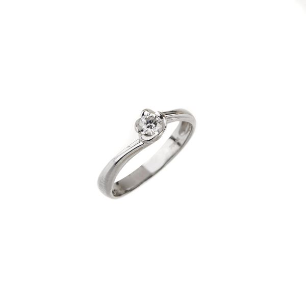 Damiani - 



DAMIANI SOLITAIRE DIAMOND RING IN 18KT WHITE GOLD