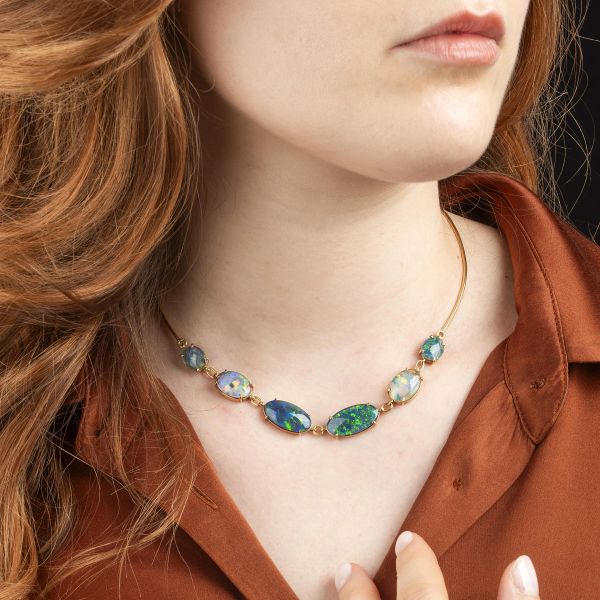 GIROCOLLO CON DOPPIETTE DI OPALE