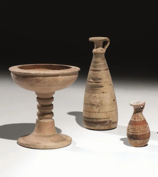  Tre oggetti etrusco corinzi 