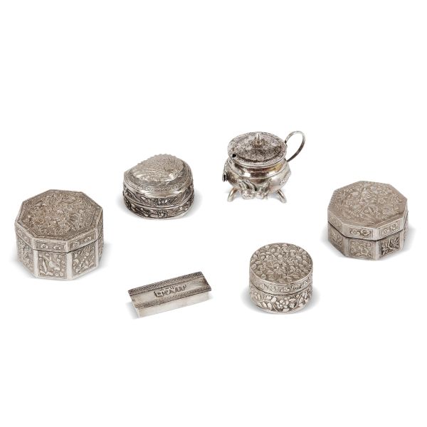 



SET OF FIVE ENGRAVED SILVER BOXES AND ONE OBJECT, CHINA, QING DYNASTY, 19TH CENTURY