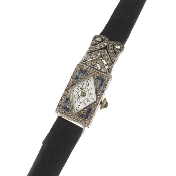 LADY'S WRISTWATCH