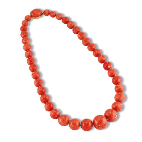 



LONG CORAL NECKLACE