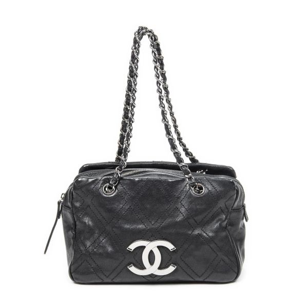 CHANEL SMALL DIAMOND STITCH TOTE 