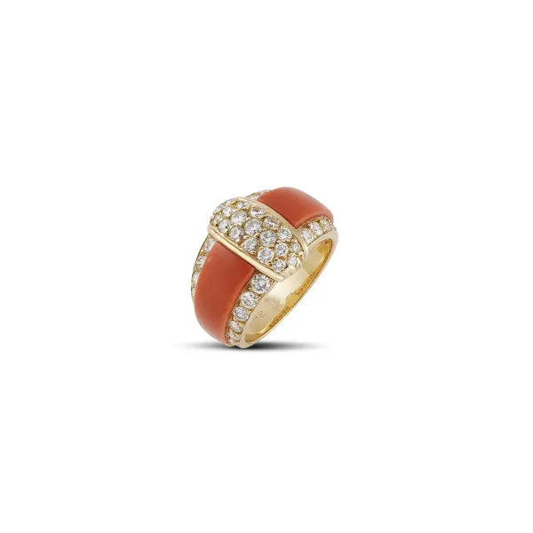 Van cleef &amp; arpels - VAN CLEEF &amp; ARPELS CORAL AND DIAMOND BAND RING IN 18KT YELLOW GOLD