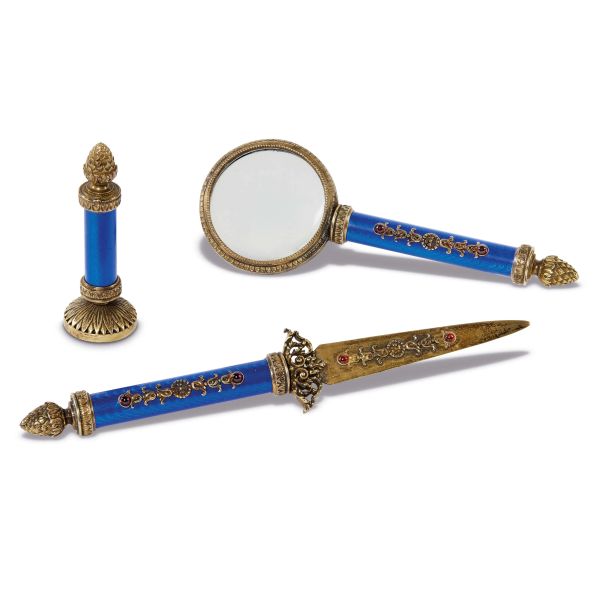 A RUSSIAN DESK SET, EARLY 20TH CENTURY