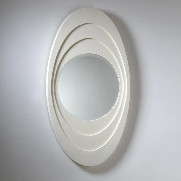 



MIRROR, WHITE LACQUERED WOODEN FRAME