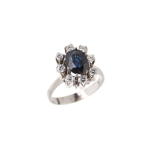 SAPPHIRE AND DIAMONDS RING