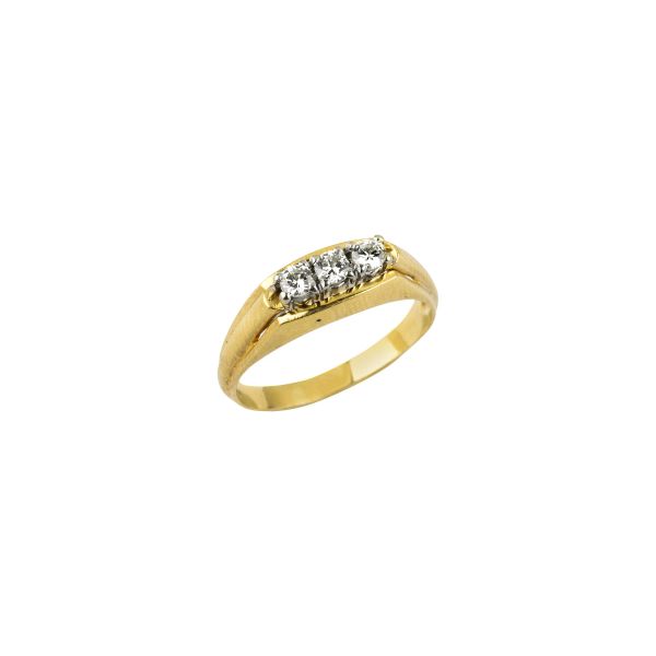 



DIAMOND RING IN 18KT YELLOW GOLD