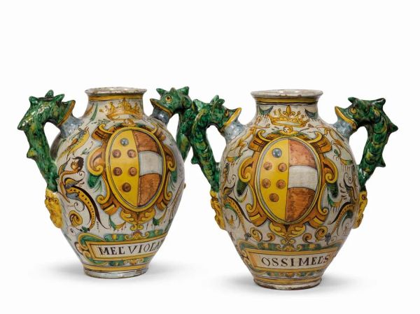 A PAIR OF APOTHECARY JARS (ORCIOLI)