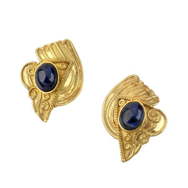 GLASS PASTE CLIP EARRINGS IN 18KT YELLOW GOLD