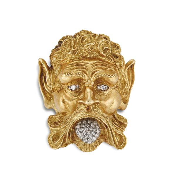 DAVID WEBB BROOCH SHAPED AS A SATYR FACE IN 18KT TWO TONE GOLD