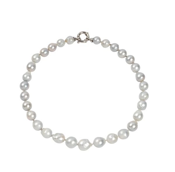 



COLLANA DI PERLE