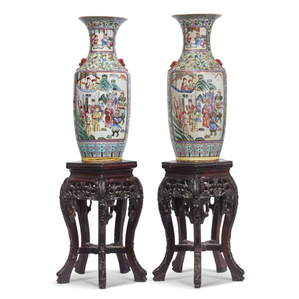 A PAIR OF VASES, CHINA, QING DYNASTY, 19TH CENTURY