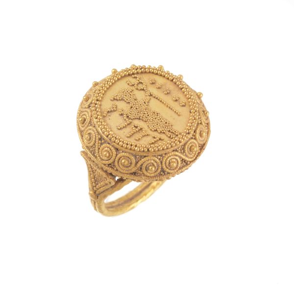 ARCHAEOLOGICAL STYLE MICROGRANULATED RING IN 18KT YELLOW GOLD