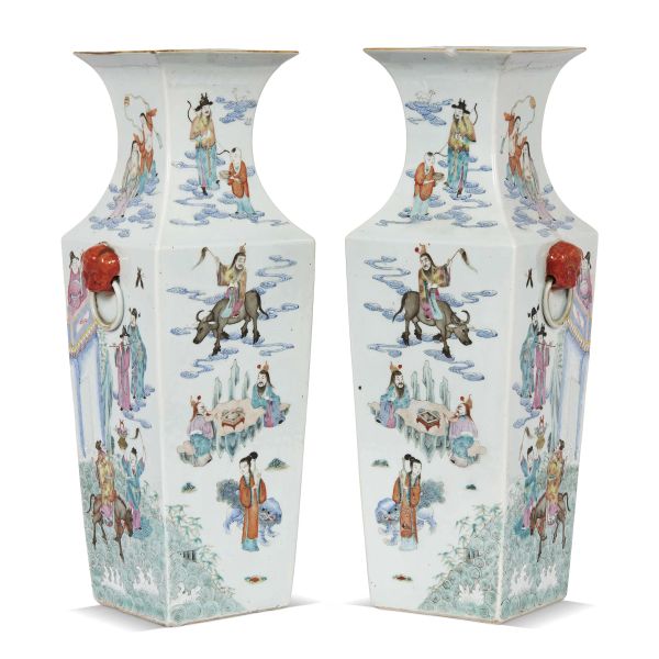 A PAIR OF SQUARE VASES, CHINA, 19TH CENTURY