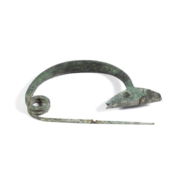 



FIBULA AD ARCO INGROSSATO