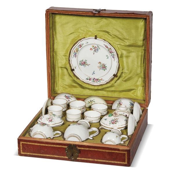 A GINORI BREAKFAST SET, DOCCIA, CIRCA 1775