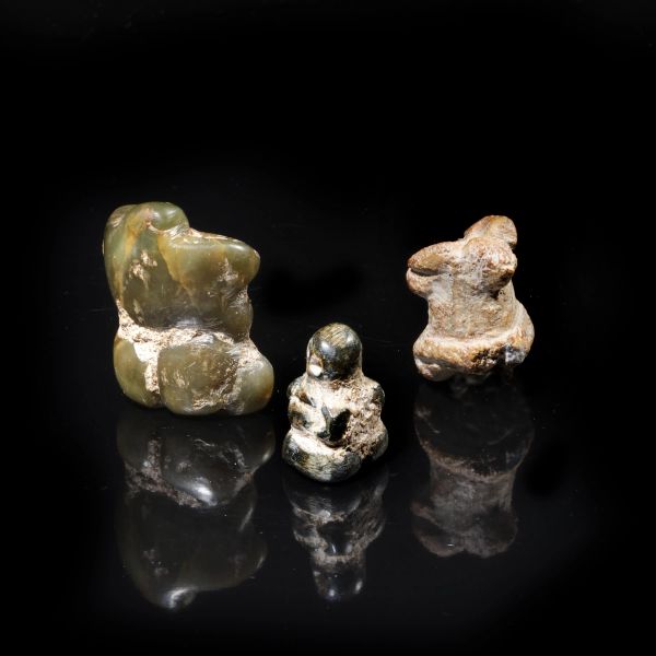 GRUPPO DI IDOLI FEMMINILI