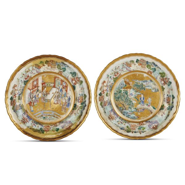 A PAIR OF PLATES, CHINA, QING DYNASTY, 19TH CENTURY